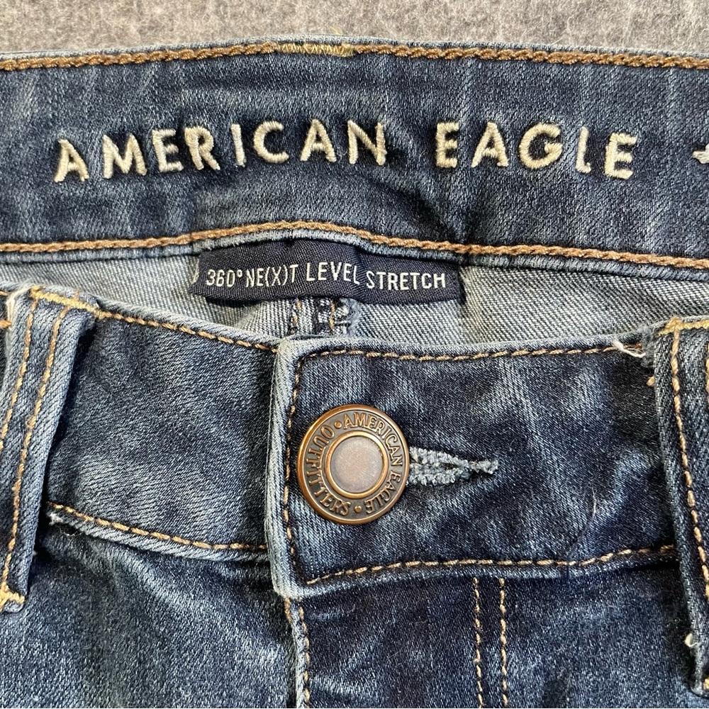 American Eagle 360 Next Level Stretch Jeggings Women’s Size 6 Medium Wash - Picture 13 of 15
